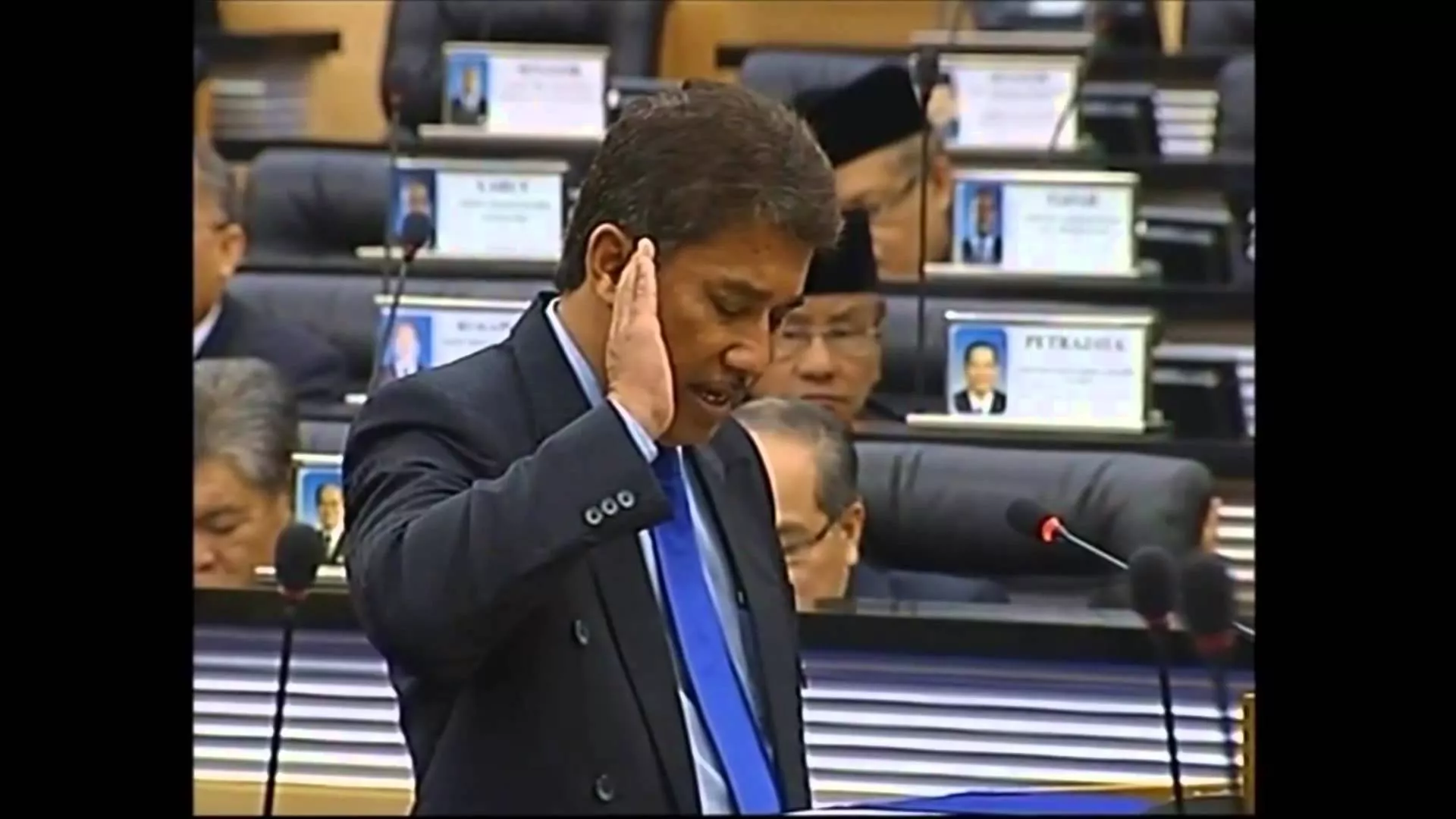 che mohamad zulkifly jusoh malaysian mp photo youtube che mohamad zulkifly jusoh malaysian mp photo youtube