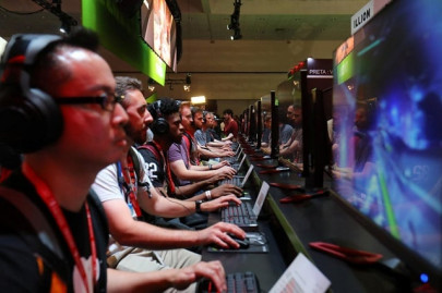 playing video games at work reduces stress study playing video games at work reduces stress study