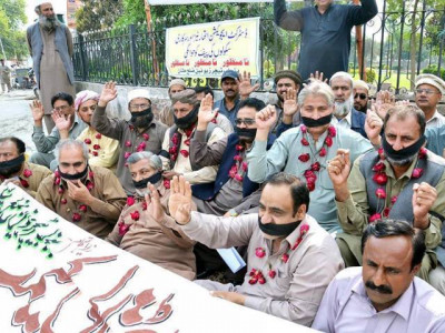 schoolteachers refuse to call off province wide protest until demands addressed