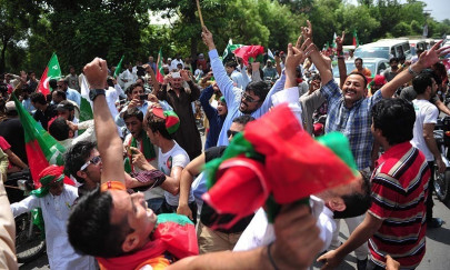 from celebrations to tears nation reacts to nawaz s disqualification from celebrations to tears nation reacts to nawaz s disqualification