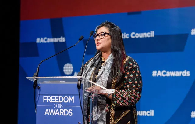 executive director of the digital rights foundation nighat dad photo twitter com dutchmfa executive director of the digital rights foundation nighat dad photo twitter com dutchmfa