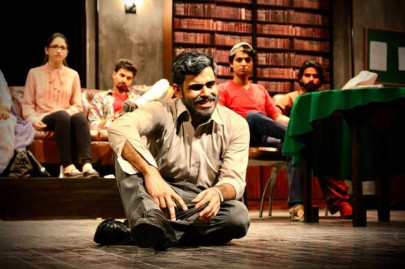 mulzim ya mujrim play that presents a true picture of pakistan