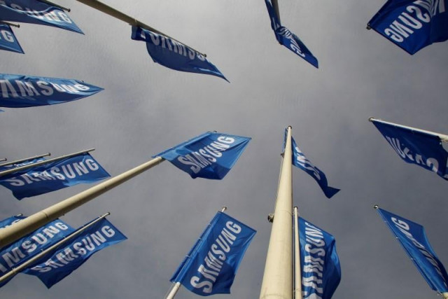 samsung flags are set up at the main entrance to the berlin fair ground before the ifa consumer electronics fair in berlin august 28 2012 photo reuters samsung flags are set up at the main entrance to the berlin fair ground before the ifa consumer electronics fair in berlin august 28 2012 photo reuters