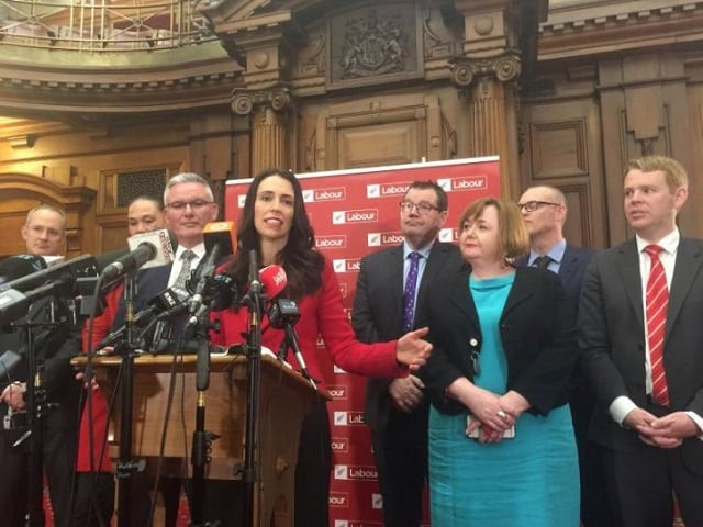 jacinda ardern c new zealand 039 s new opposition labour leader speaks to the press alongside members of her party after andrew little stepped down in wellington new zealand august 1 2017 photo reuters jacinda ardern c new zealand 039 s new opposition labour leader speaks to the press alongside members of her party after andrew little stepped down in wellington new zealand august 1 2017 photo reuters