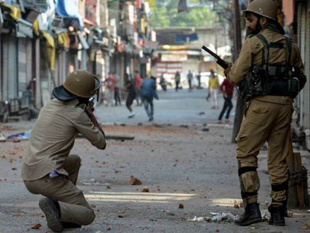 the top leadership calls on the world and the un to take notice of the reported use of weapons against kashmiris photo reuters the top leadership calls on the world and the un to take notice of the reported use of weapons against kashmiris photo reuters