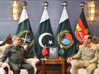 chief of defence forces field marshal asim munir meets turkiye s chief of general staff general selcuk bayraktaroglu at general headquarters on friday ispr chief of defence forces field marshal asim munir meets turkiye s chief of general staff general selcuk bayraktaroglu at general headquarters on friday ispr