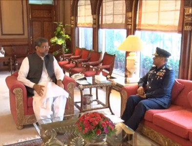 pm air chief discuss paf s operational preparedness pm air chief discuss paf s operational preparedness