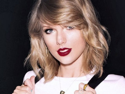 taylor swift in court as trial begins in groping case