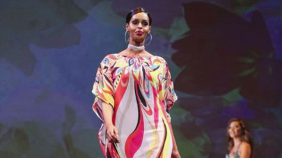 muslim pageant contestant makes history by choosing to wear kaftan in bikini segment