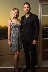 fans blame jennifer lawrence for split between chris pratt anna faris