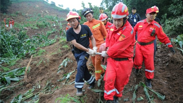 at total of 71 houses were destroyed in the landslide photo reuters