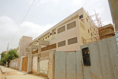 doors of non operational hospitals yet to open for patients in karachi doors of non operational hospitals yet to open for patients in karachi