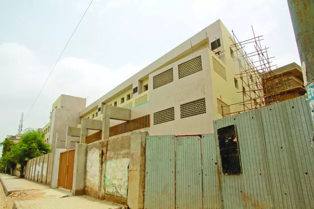 waste of resources the 400 bed hospital at nipa chowrangi in gulshan e iqbal is yet to start functioning despite the completion of its structure last year photo athar khan express waste of resources the 400 bed hospital at nipa chowrangi in gulshan e iqbal is yet to start functioning despite the completion of its structure last year photo athar khan express