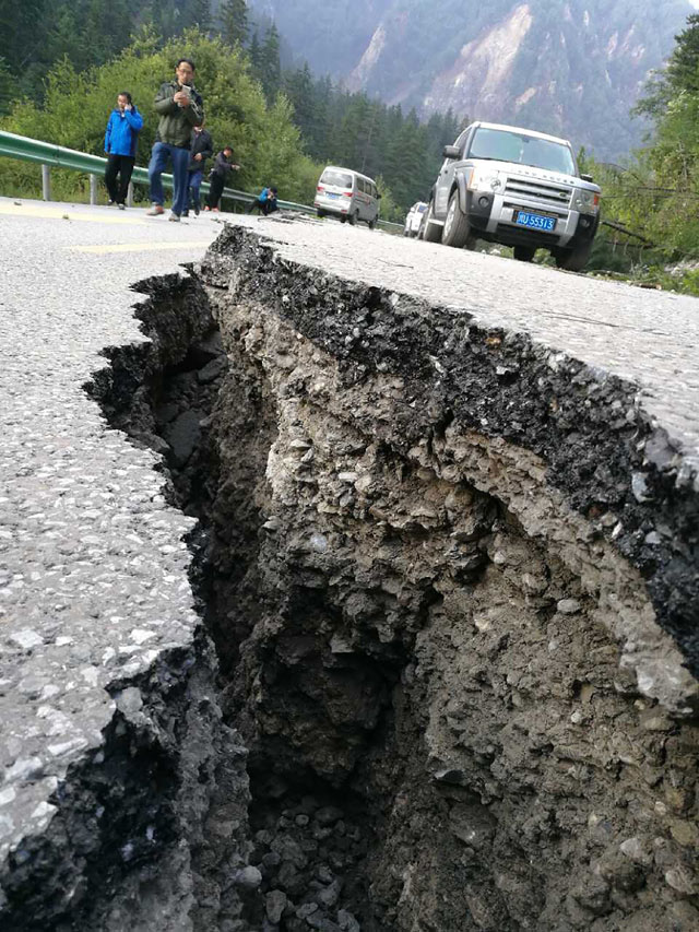 Photo of Earthquake in China's Sichuan kills 21, shakes provincial capital
