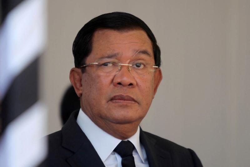 cambodian prime minister hun sen attends the funeral of cambodia 039 s late deputy prime minister sok an in phnom penh cambodia photo reuters