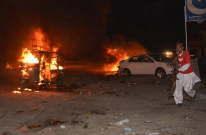 15 martyred 25 injured in bomb attack on army truck in quetta 15 martyred 25 injured in bomb attack on army truck in quetta