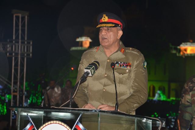 gen qamar addresses the flag hoisting ceremony at wagah border photo ispr