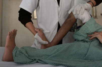 after desperate bid to save daughter father seeks truth about indian hospital