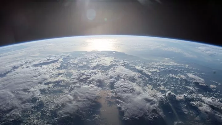 the sun s light reflected off a body of water as the international space station orbits earth photo afp nasa the sun s light reflected off a body of water as the international space station orbits earth photo afp nasa