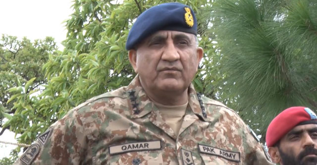 army chief qamar bajwa at the line of control on monday screen grab