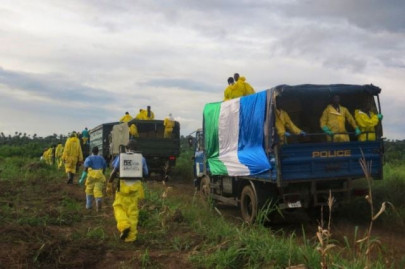 death toll from sierra leone floods passes 400