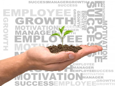 pbit sets up desk to facilitate entrepreneurs