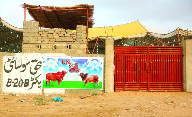 locked out a supervisor of the guards requesting anonymity shared that ever since the cattle market has been established in the area scuffles take place on a daily basis between the guards and people who live nearby photos athar khan express