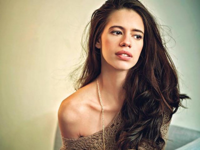 kalki koechlin s revealing photo goes viral kalki koechlin s revealing photo goes viral