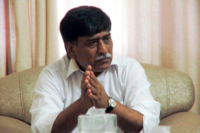 mqm haqiqi chief afaq ahmed photo athar khan express mqm haqiqi chief afaq ahmed photo athar khan express