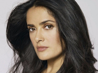 how to look your very best according to salma hayek