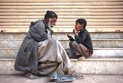 pakistan on the verge of seeking imf bailout experts claim