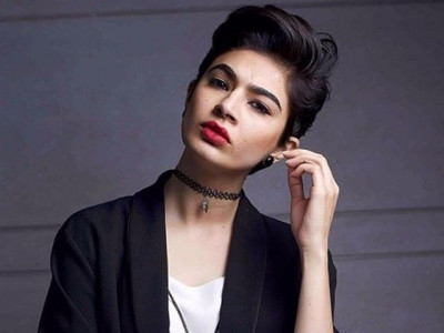 pakistani model saheefa khattak bashed for her new hairstyle pakistani model saheefa khattak bashed for her new hairstyle