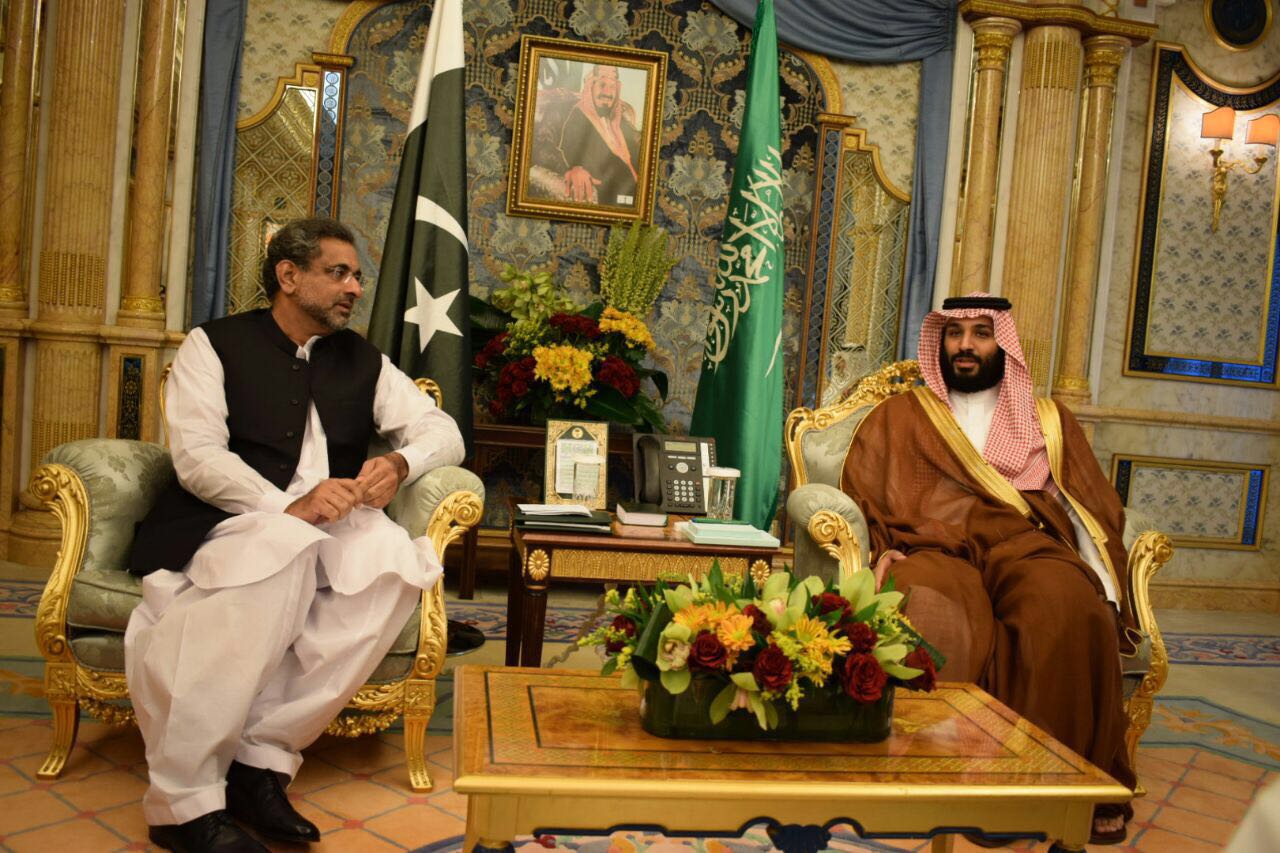 prime minister shahid khaqan abbasi meets saudi crown prince muhammad on wednesday photo pid