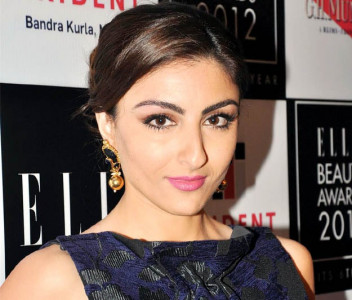 soha ali khan trolled for flaunting her baby bump soha ali khan trolled for flaunting her baby bump