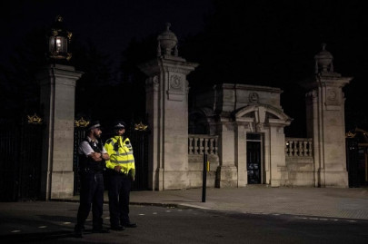 buckingham palace knifeman arrested under terrorism act police buckingham palace knifeman arrested under terrorism act police