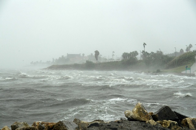 hurricane harvey makes landfall in texas
