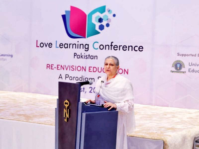 educators urge one another to love learning educators urge one another to love learning