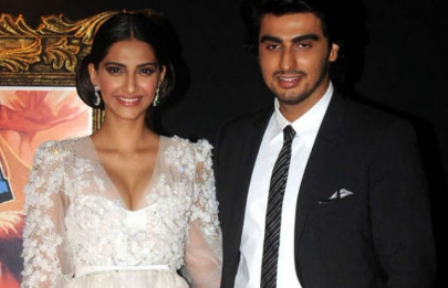 arjun posts a super embarrassing picture of sonam kapoor arjun posts a super embarrassing picture of sonam kapoor