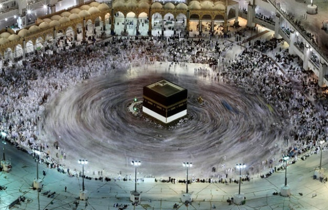 this long exposure photograph shows muslim pilgrims during tawaf at the grand mosque in saudi arabia 039 s holy city of makkah photo afp this long exposure photograph shows muslim pilgrims during tawaf at the grand mosque in saudi arabia 039 s holy city of makkah photo afp