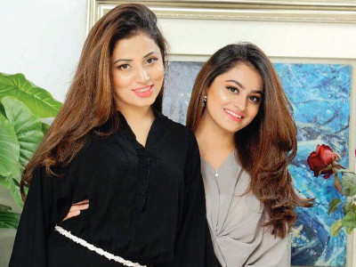 it runs in the family amna ahmer and mahrukh mannan