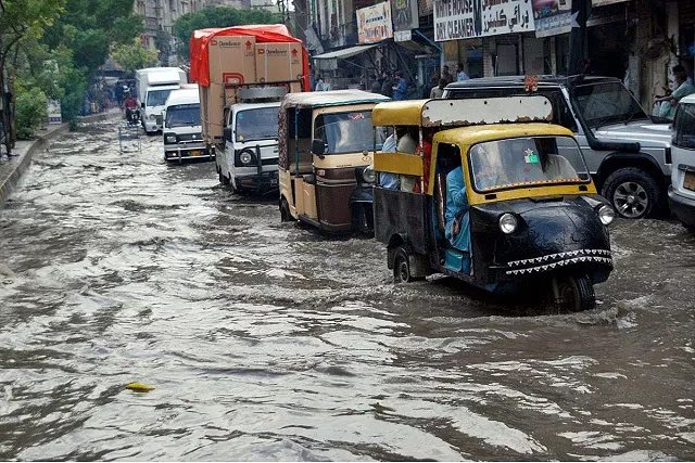a view of stagnant water accumulated in the city after heavy rain photo app a view of stagnant water accumulated in the city after heavy rain photo app
