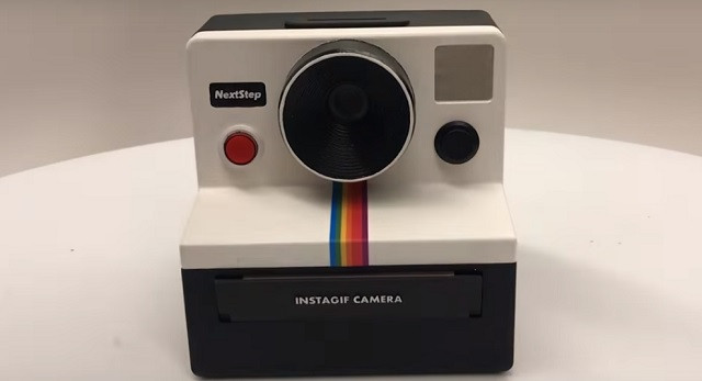 inspired primarily by the polaroid onestep camera singh s instagif as he calls ejects a polaroid sized lcd that plays back a just recorded gif photo youtube inspired primarily by the polaroid onestep camera singh s instagif as he calls ejects a polaroid sized lcd that plays back a just recorded gif photo youtube