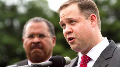 trump names former navy aviator to head nasa