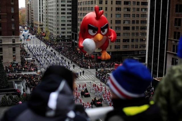 an angry bird float makes its way down 6th avenue during the 90th macy 039 s thanksgiving day parade in the manhattan borough of new york us november 24 2016 photo reuters an angry bird float makes its way down 6th avenue during the 90th macy 039 s thanksgiving day parade in the manhattan borough of new york us november 24 2016 photo reuters