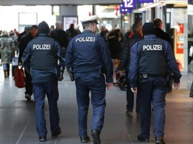 the four pictures still missing are estimated to be worth around 130 000 euros photo reuters the four pictures still missing are estimated to be worth around 130 000 euros photo reuters