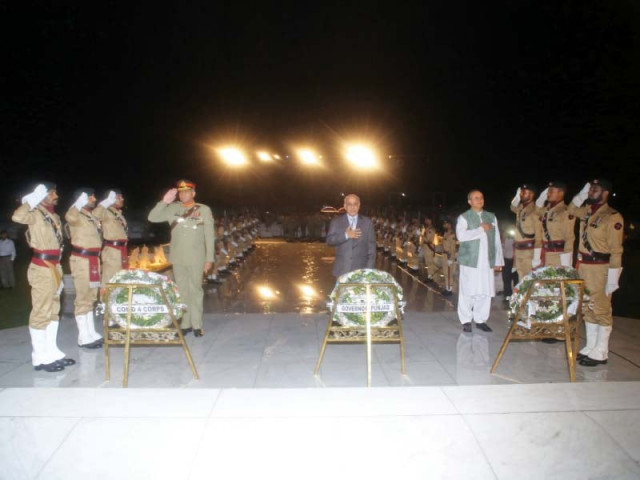 commander 4 corps lt general sadiq ali governer punjab muhammad rafique rajwana and chief justice lahore high court syed mansoorali shah offering prayers after laying a floral wreath at yadgar e shuhada as part of defence day celebrations photo courtesy ispr commander 4 corps lt general sadiq ali governer punjab muhammad rafique rajwana and chief justice lahore high court syed mansoorali shah offering prayers after laying a floral wreath at yadgar e shuhada as part of defence day celebrations photo courtesy ispr