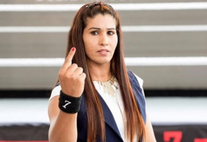 india s first female wwe wrestler fights wearing shalwar kameez india s first female wwe wrestler fights wearing shalwar kameez