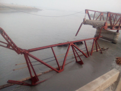 one dead as british era bridge collapses in charsadda one dead as british era bridge collapses in charsadda