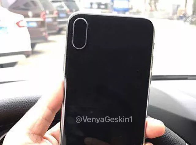 the picture of the quot iphone 8 dummy quot uploaded by apple leaker benjamin geskin photo courtesy twitter venyageskin1 the picture of the quot iphone 8 dummy quot uploaded by apple leaker benjamin geskin photo courtesy twitter venyageskin1