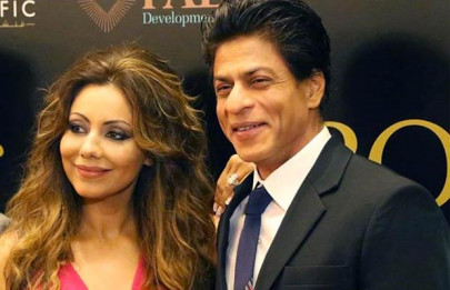 this ancient picture of srk will make you go gaga for gauri this ancient picture of srk will make you go gaga for gauri